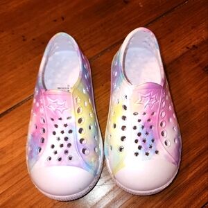 Wonder Nation Toddler Girls EVA Sneakers, Sizes 5/6